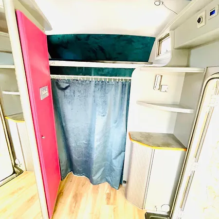 Kemp Anetka's Camper Calpe